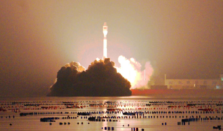 捷龍三號遙十運載火箭東方航天港海上發射取得圓滿成功