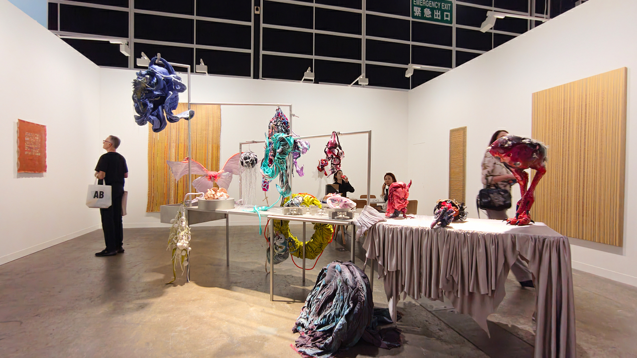 有片｜【展覽】現場直擊香港巴塞爾展 感受春日藝術盛宴