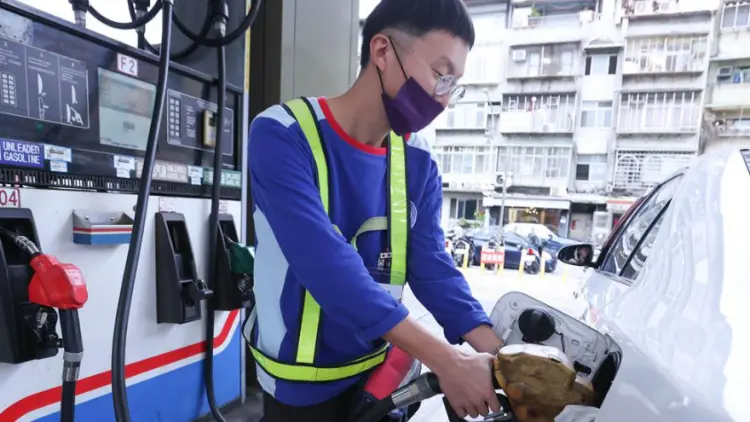 台灣中油宣布下周汽油再漲1.7元