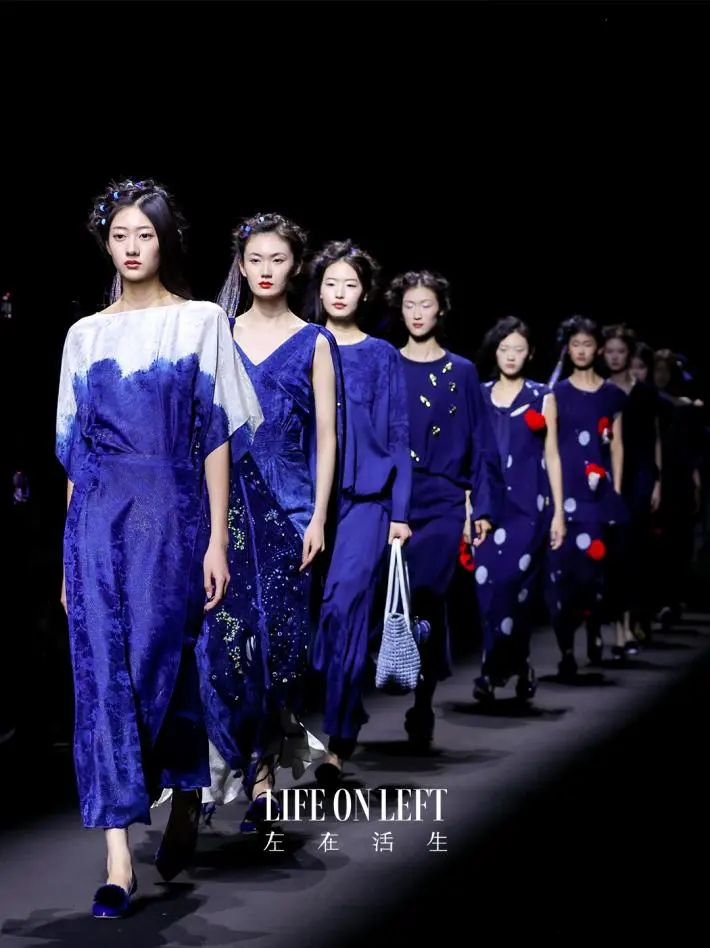 中國國際時裝周｜生活在左2026「手信」時裝秀發布