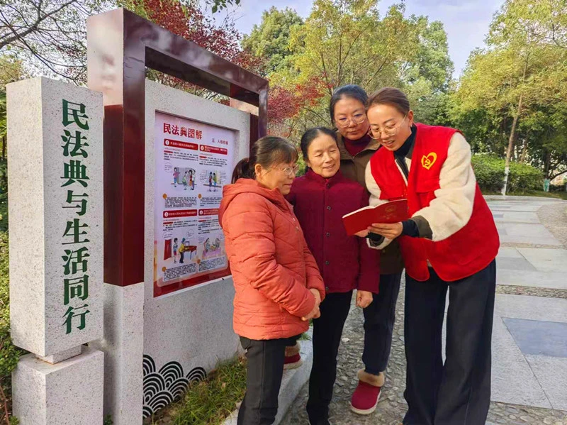 皖黟縣碧陽鎮：春風送暖護權益 巾幗攜手守安康