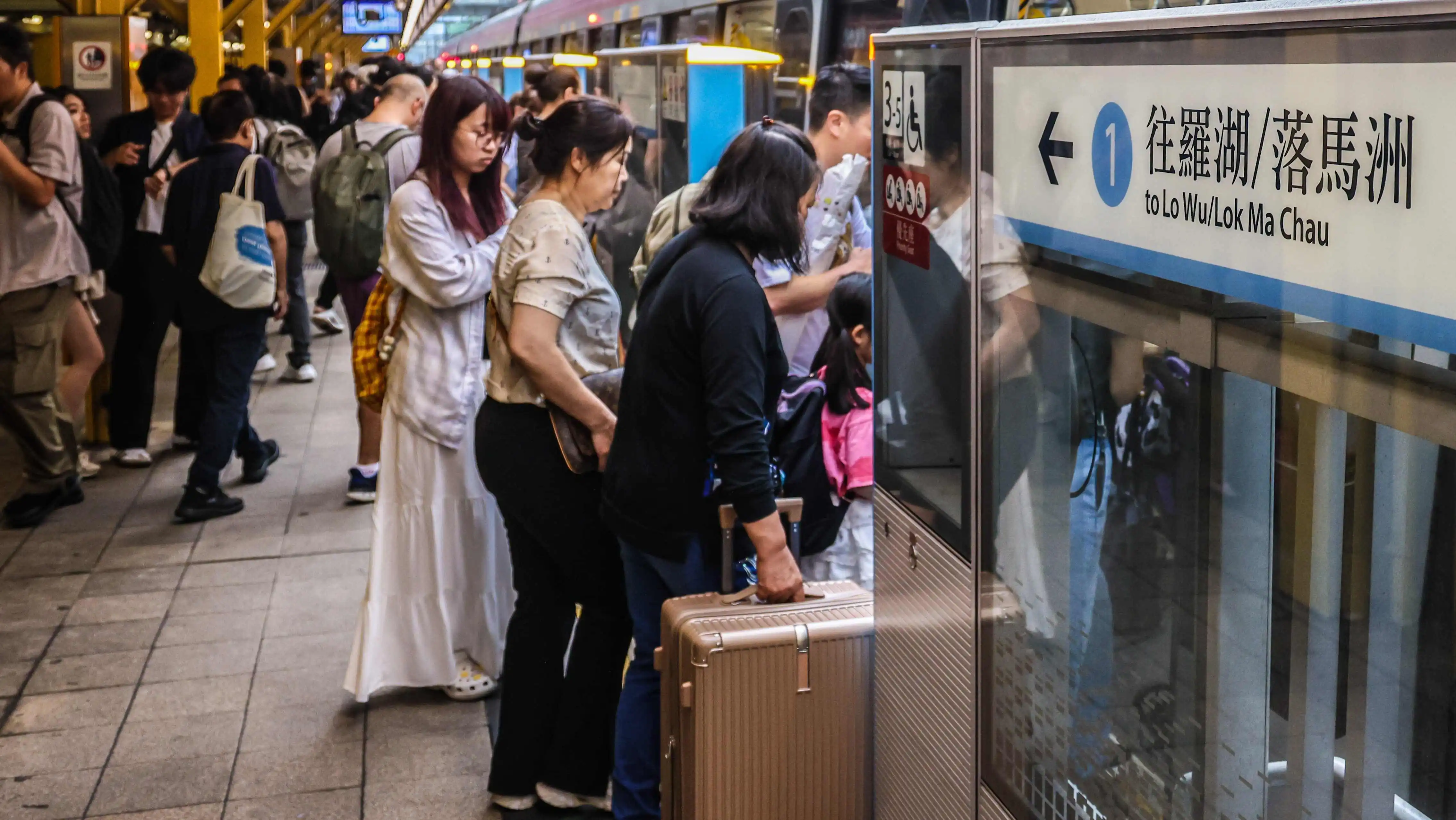 入境處料復活清明長假644萬人次出入境