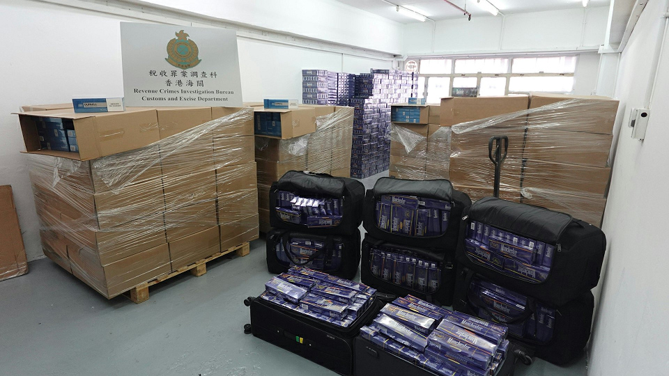 海關搗破2個私煙倉庫 拘2男 檢值1600萬元私煙