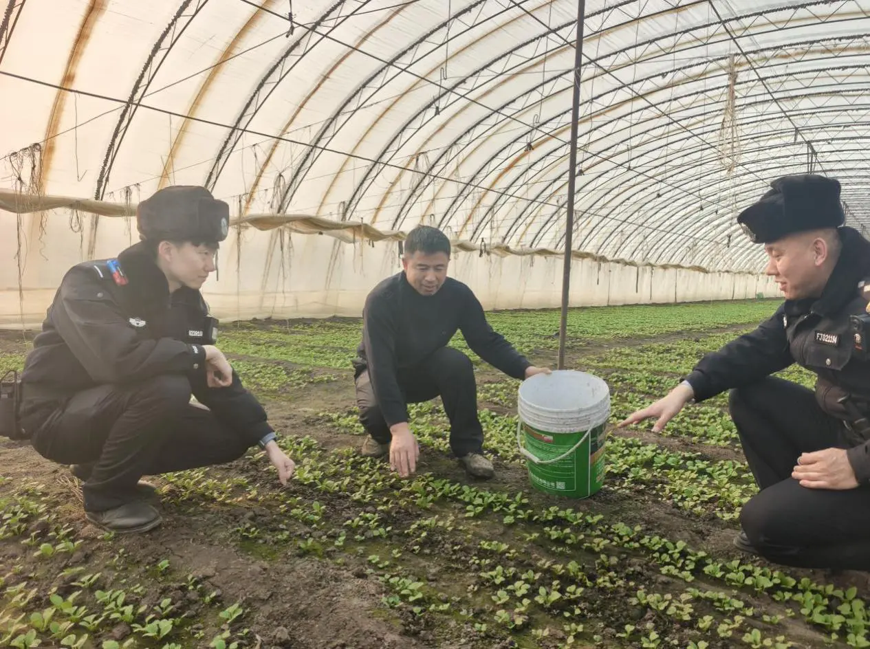 哈市呼蘭警方：田間地頭「警」色忙 護航春耕正當時