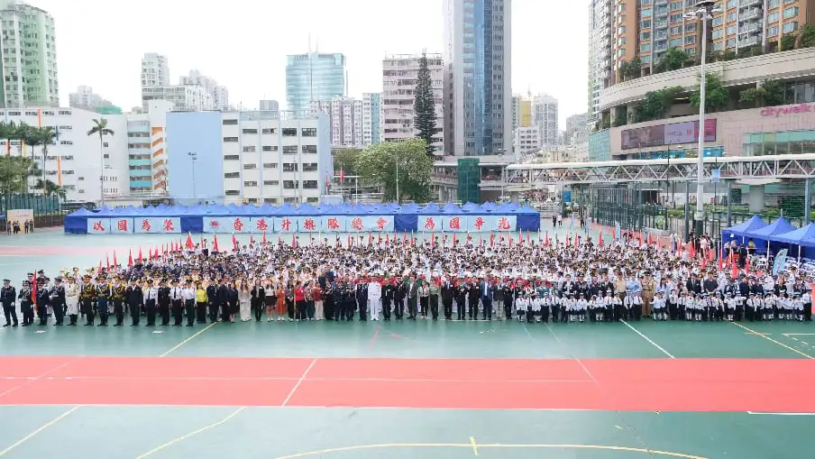 深圳少年警營應邀赴港參加     香港升旗隊總會周年檢閱禮    