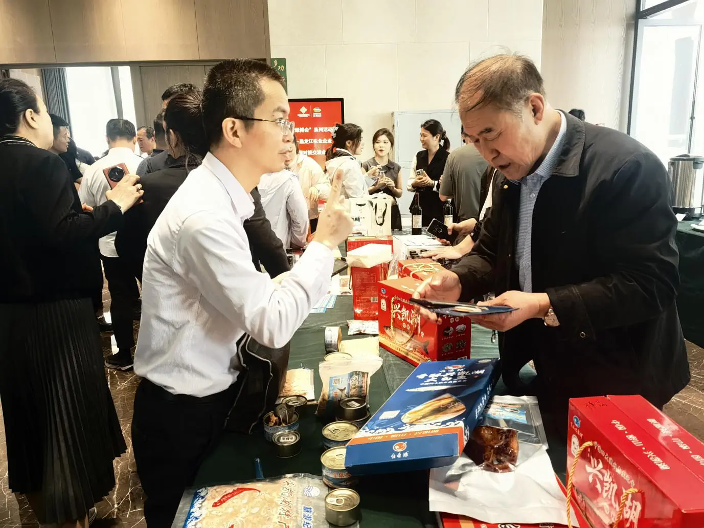 雞西興凱湖大白魚等農優特產在粵廣受青睞