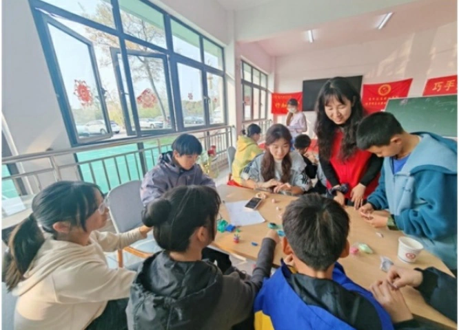 安徽巢湖：校地聯動 趣味活動守護童心成長