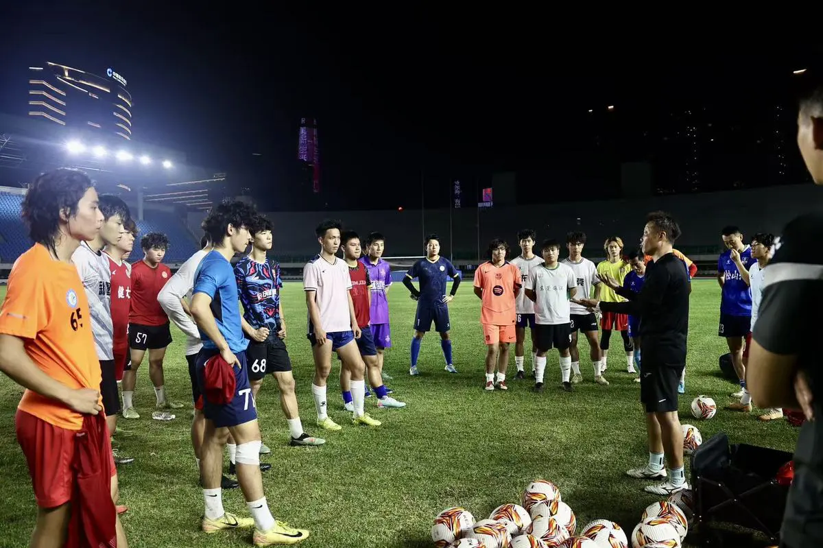  粵超倒計時   東莞男足40人喊出「為家鄉盡一份力」