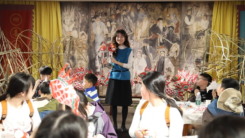 皖歙縣：非遺魚燈點亮「文旅+教育」新課堂