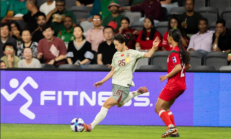 U20女足亞洲杯中國隊2∶0戰勝孟加拉國隊，獲兩連勝，晉級亞洲杯8強