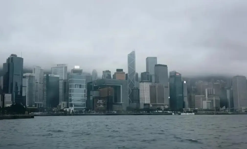 黃色暴雨警告生效 天文台籲市民採取預防措施