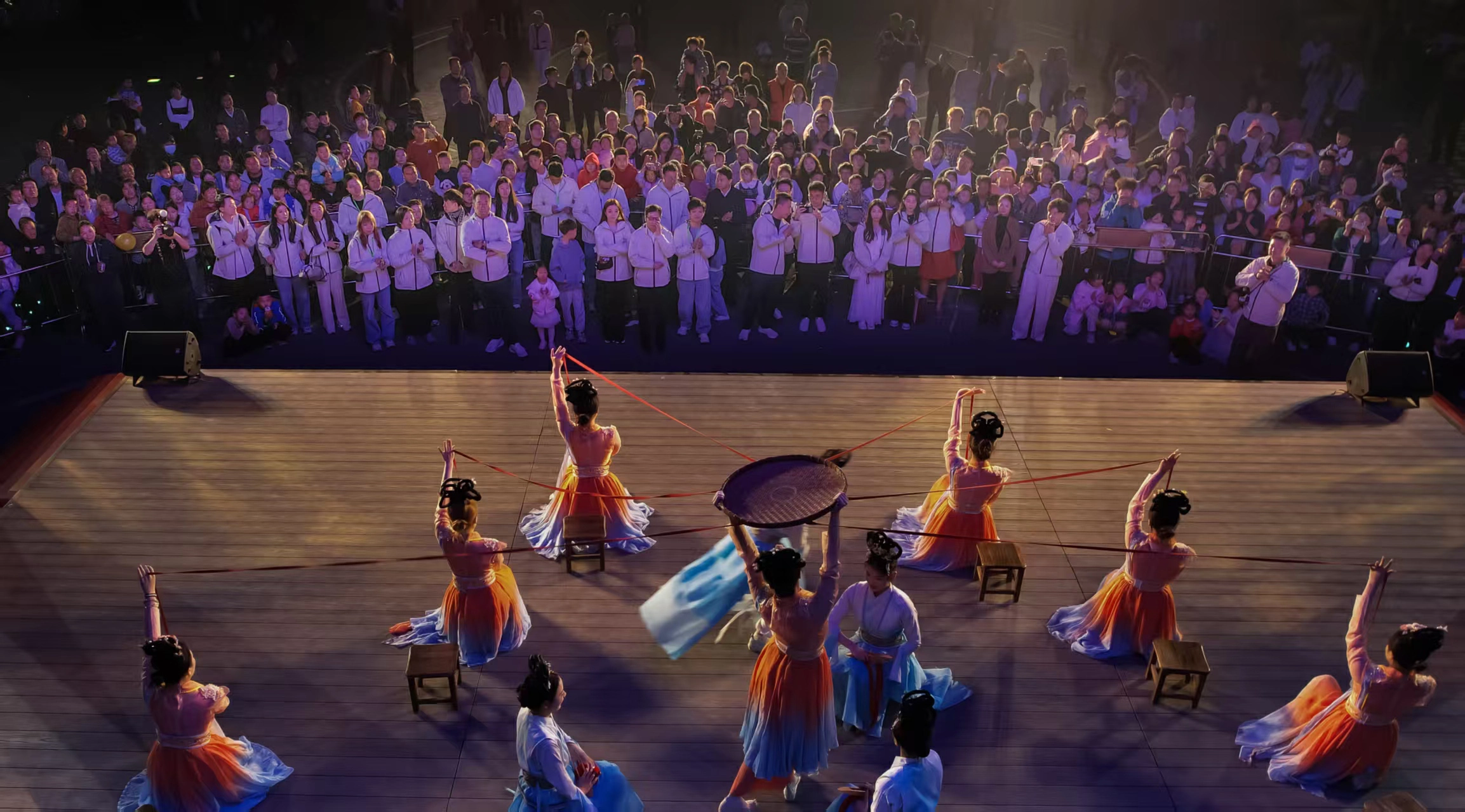 200餘名港澳青年赴「浪漫之地」尋文脈 「紅色高地」傳薪火