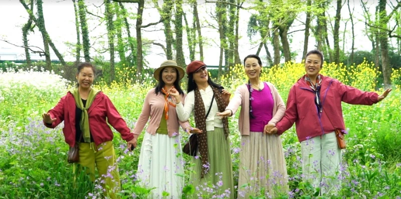 「我從山東來喜歡這花海」  皖徽州區西溪南紫色花海惹人醉