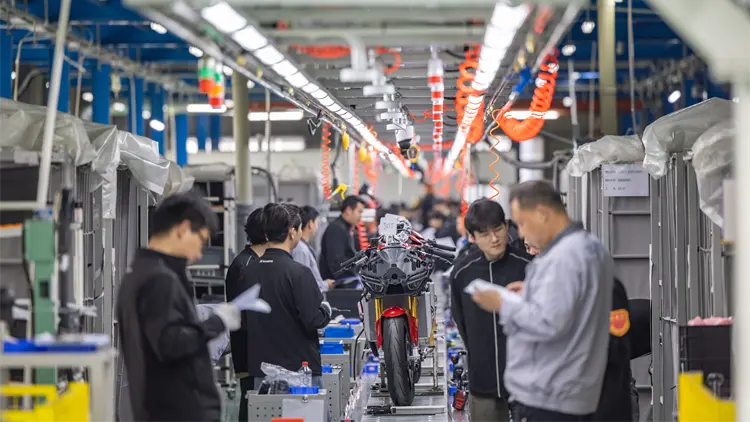 張雪機車打假高仿賬號