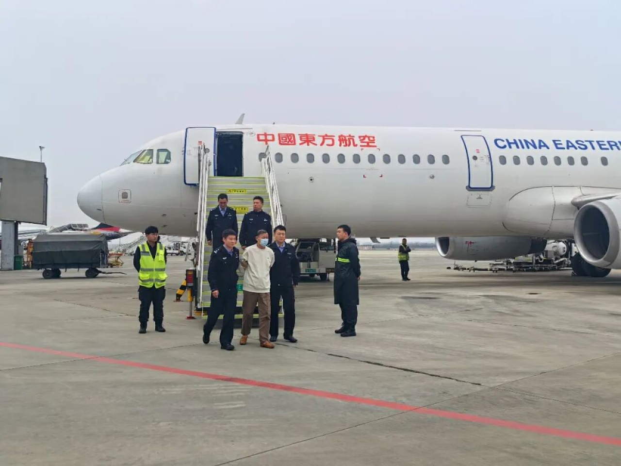 中菲合作遣返一名涉嫌騙取貸款罪的疑犯