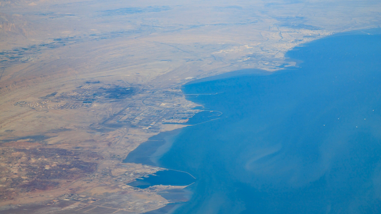 伊朗高級官員稱不會為暫時停火而重新開放霍爾木茲海峽