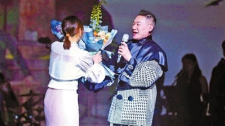 66歲文章珠海溫暖開唱 歌聲里藏着幾代人的成長