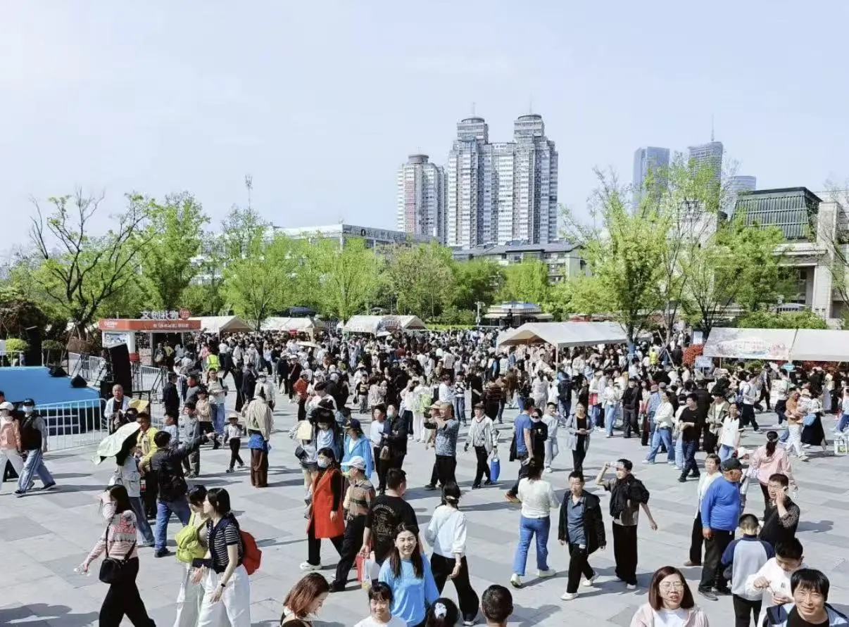 彭城七里引熱潮 雲龍山廟會添活力