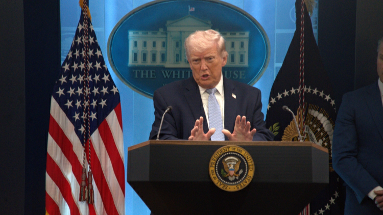 特朗普自曝威脅退出北約真相：「想要格陵蘭島，他們不給，那就『拜拜』」