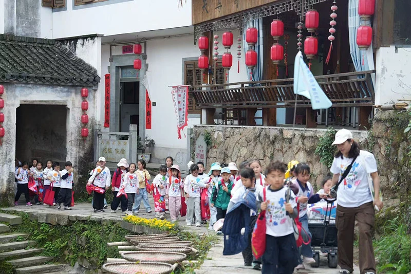 「徽州滿池嬌」品牌魅力盡顯 黃山徽州文旅熱度攀升