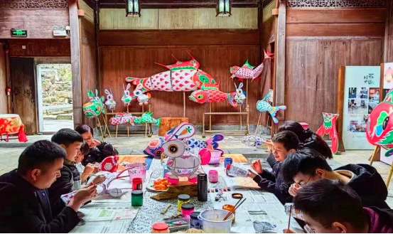 皖黟縣西遞鎮：春景如畫 客量勁增