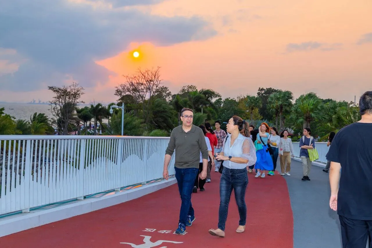  跨過半個地球  「米蘭小哥」被這座濱海小城「圈粉」