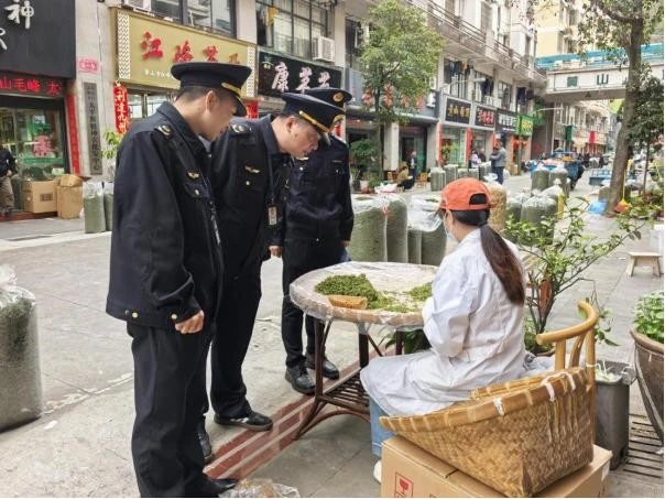 皖屯溪：助企便民強監管  全力護航「放心茶」