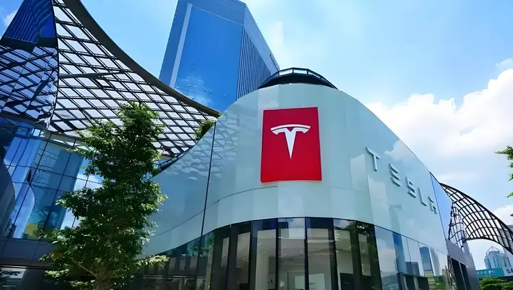 特斯拉受監督版全自動駕駛系統獲准在荷蘭使用