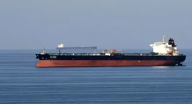 特朗普稱美將封鎖霍爾木茲海峽 國際油價升穿每桶100美元