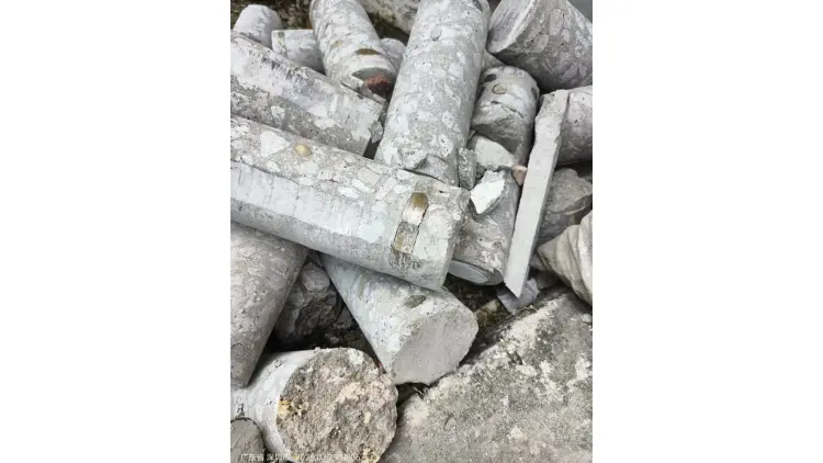 龍崗小區施工疑「打穿」承重牆，10多天未出檢測報告 官方：開工前未報備