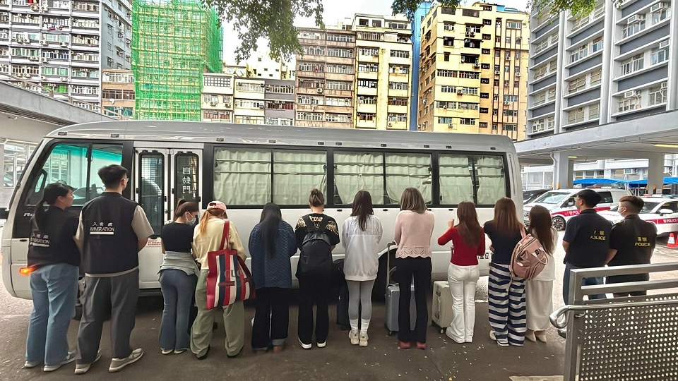 警方旺角打擊黑工 拘17人包括僱主