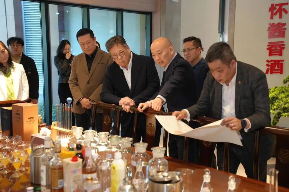 丘應樺：中東局勢對本港影響有限 料今年仍有望維持貿易增長勢頭