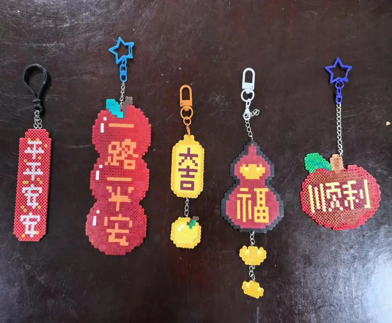 哈市香坊區新成街道為新就業群體定製「暖心禮」