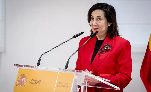 西班牙國防大臣說美國威脅封鎖伊朗港口「毫無道理」