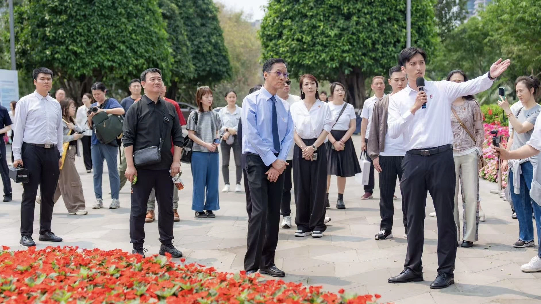 馮遠征率北京人藝走進深圳前海 戲劇與改革精神共融灣區