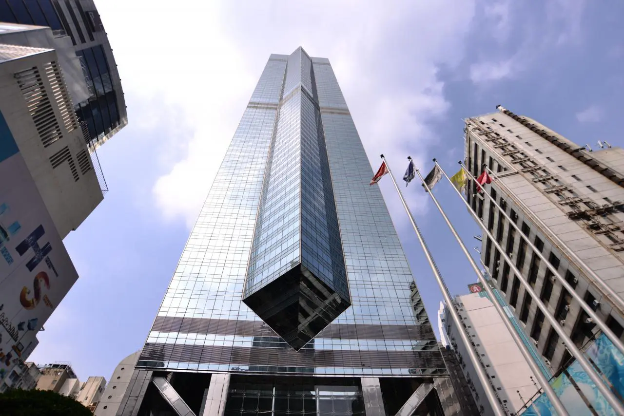 星展香港確認再購中環中心6層辦公樓層 涉逾26億元