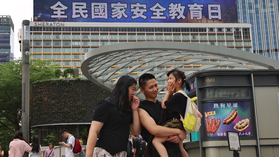 【來論】統籌發展與安全 以高質量發展書香港新篇