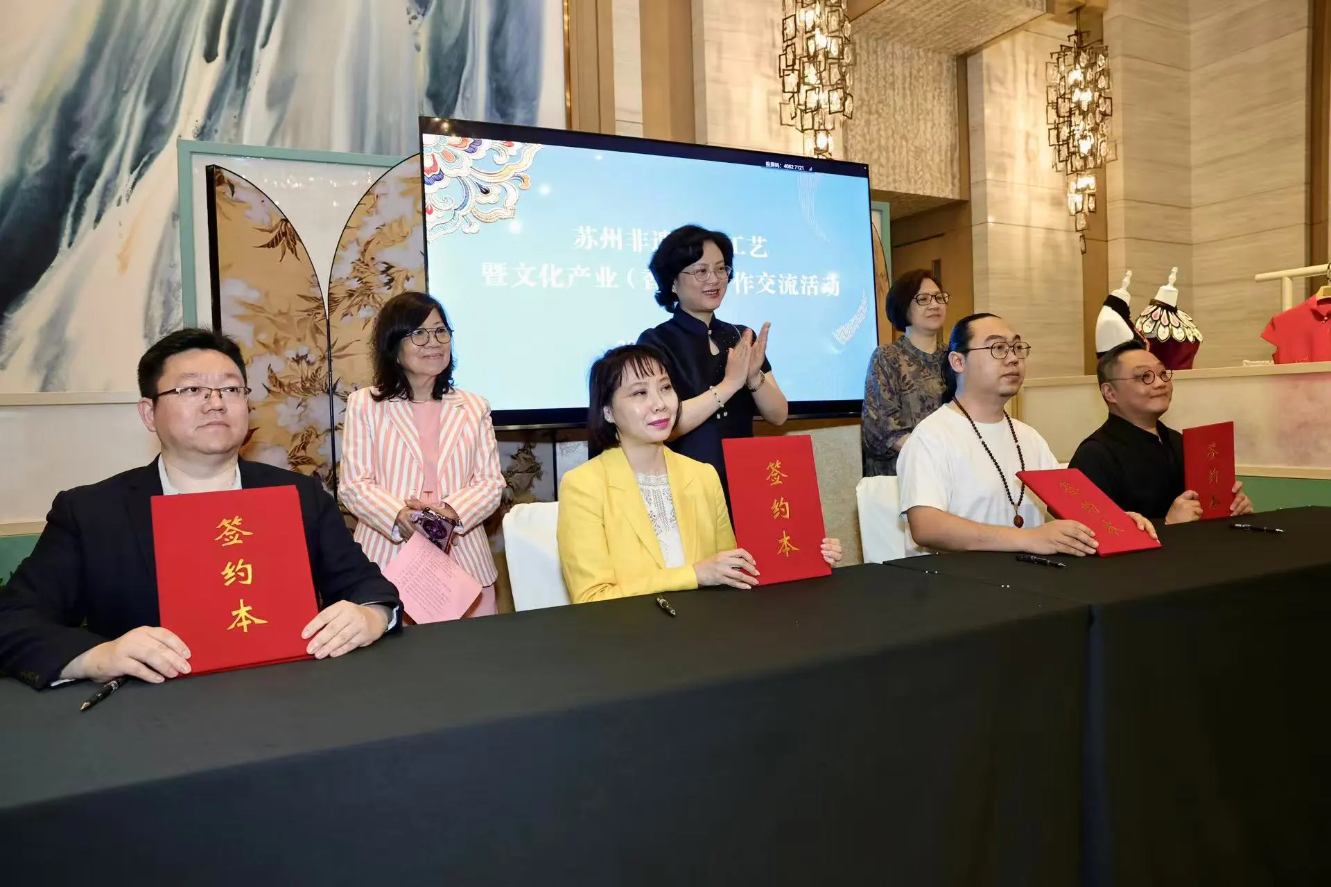 蘇州非遺傳統工藝亮相香港 業界共探多領域合作