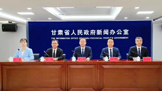 甘肅高速服務區充電設施全覆蓋 新能源公交占比超81%