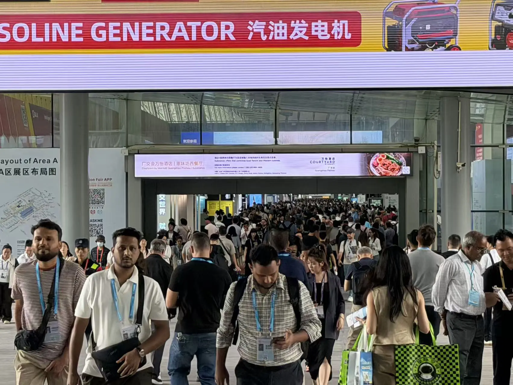  139屆廣交會開幕   在全球地緣衝突持續背景下境外採購商「量穩質升」  預登記境外採購商破21萬