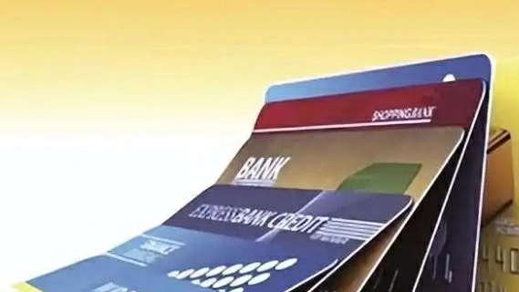 多家內銀停發信用卡 有大行年減500萬張
