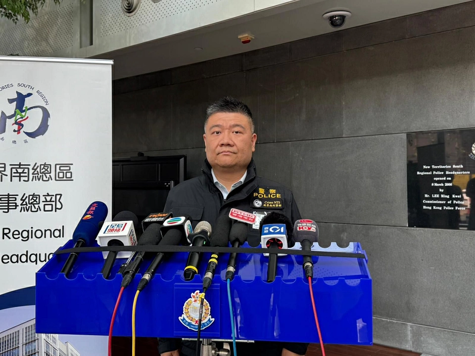 警方偵破信用卡盜竊集團 拘6人包括美容師主腦 