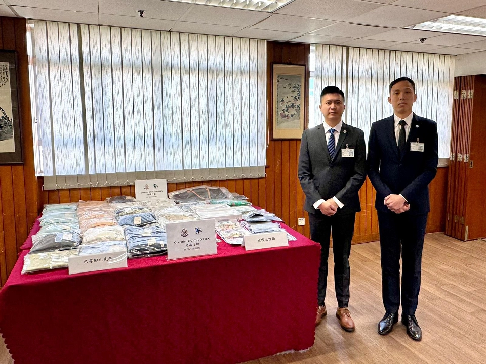 專門盜竊無印良品衣物 警方拘5人涉款11萬元