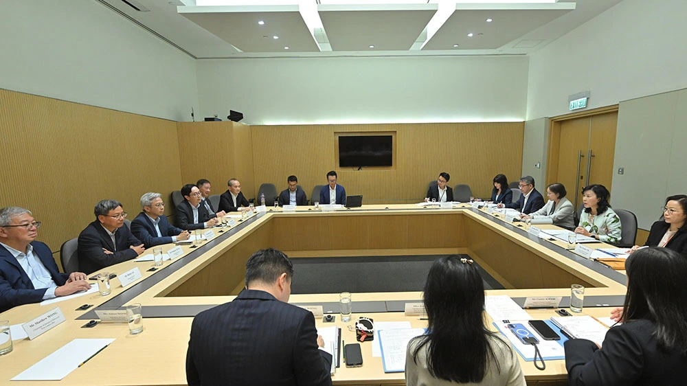 油價高企衝擊巴士業 政府或推針對性臨時措施助營辦商