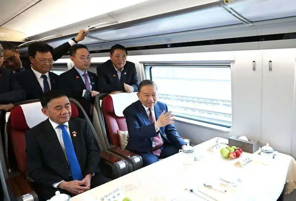 【港眼聚焦 深度觀察】蘇林閃電訪華定調雙邊新格局 中越經貿戰略全面對標提速