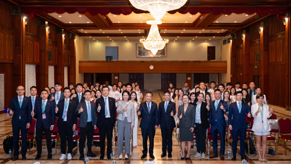 香港青聯「一帶一路」考察團帶領青年深入調研泰國標桿企業 探索「中泰一家親」發展新機遇