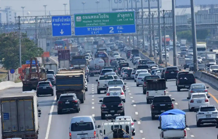 泰國宋干節期間242人因交通事故死亡 政府呼籲民眾遵守交規