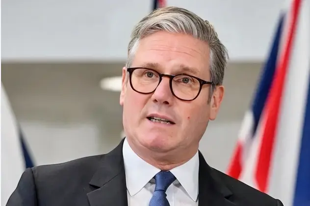 英國首相斯塔默拒絕因曼德爾森相關事件辭職