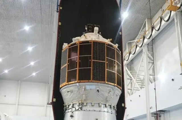 中國發射青州號機器人飛船，測試全自動太空碎片收集與清理