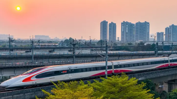 五一假期首尾高峰時段增開多趟夜間高鐵 旅客提前7至5天可購票